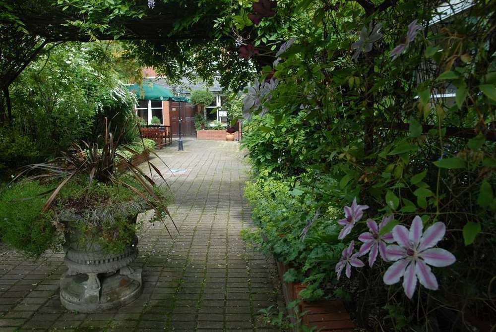 Golden Pheasant Country Hotel คลางกอซเลน ภายนอก รูปภาพ